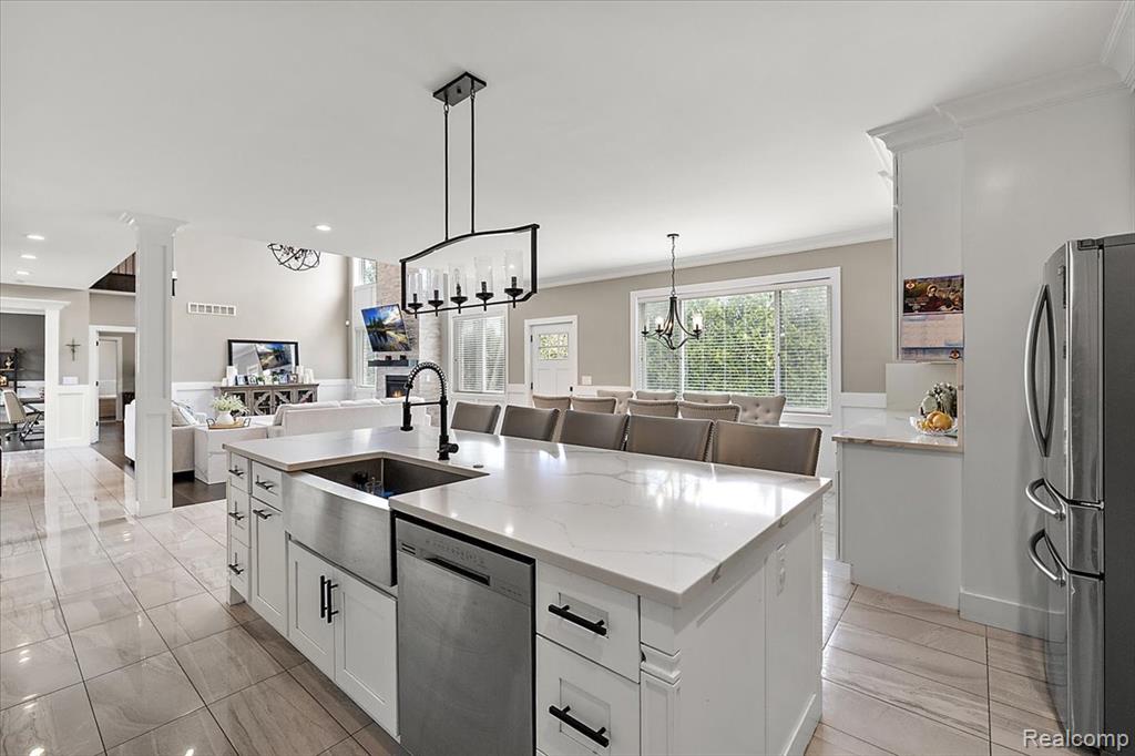 46930 Riverpark E, Macomb, MI 48044 — Photo 11