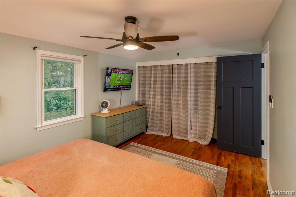 929 IOLA, Flushing, MI 48433 — Photo 18