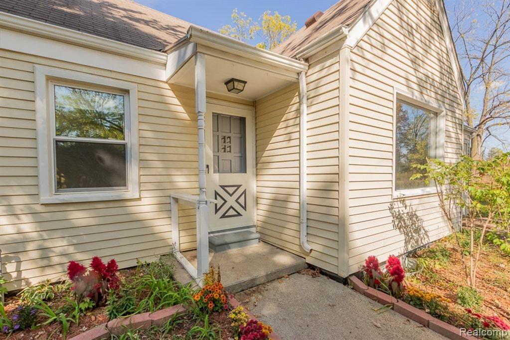3770 Ann Arbor Saline Road, Ann Arbor, MI 48103 — front exterior
