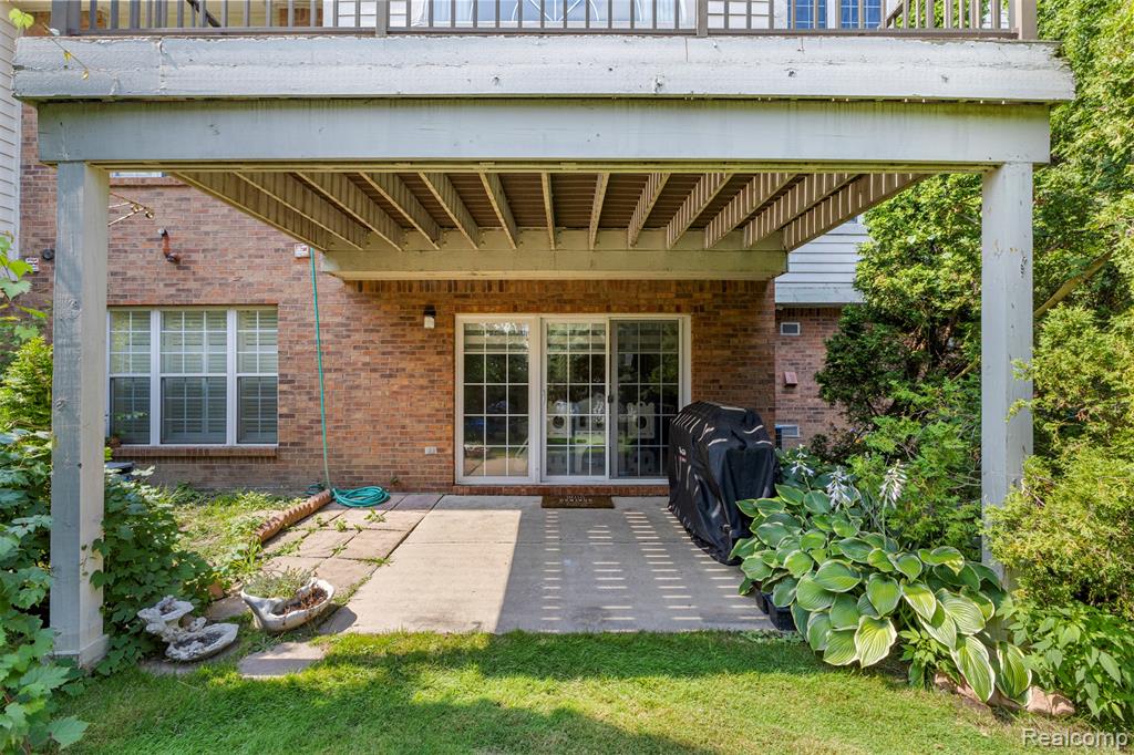 6 Bradford Court, Dearborn, MI 48126 — Photo 44