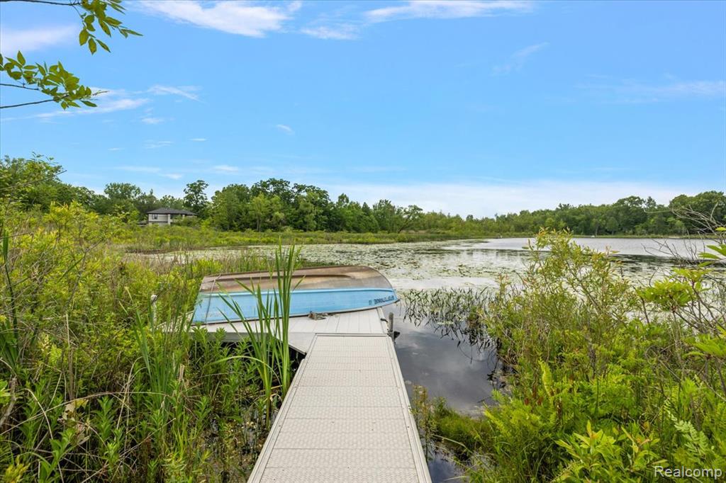 5390 Plantation Drive, Commerce Twp, MI 48382 — Photo 5