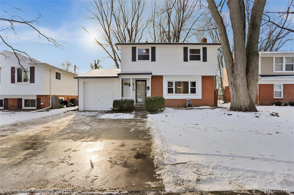 615 W 13 Mile Road, Royal Oak, MI 48073 — Photo 2
