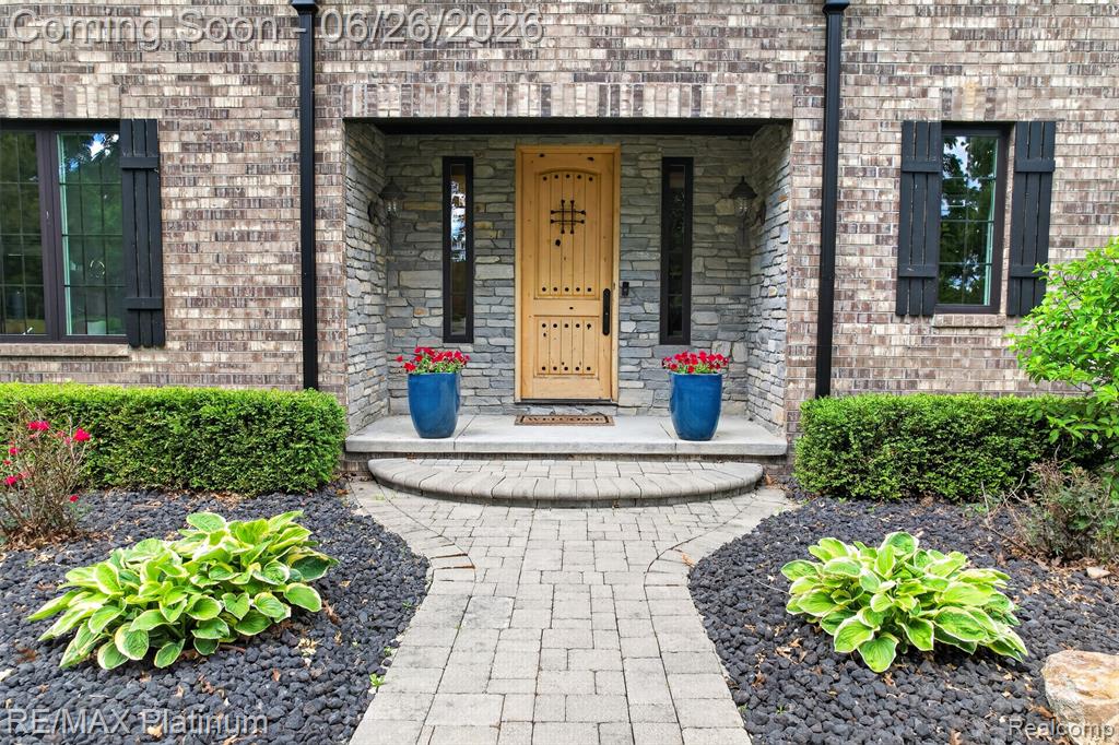 201 Mystic Meadows Court, Howell, MI 48843 — Photo 3