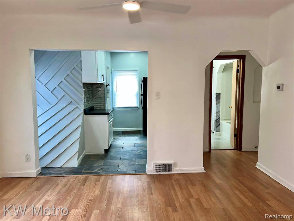 8121 Cloverdale Avenue, Ferndale, MI 48220 — Photo 6