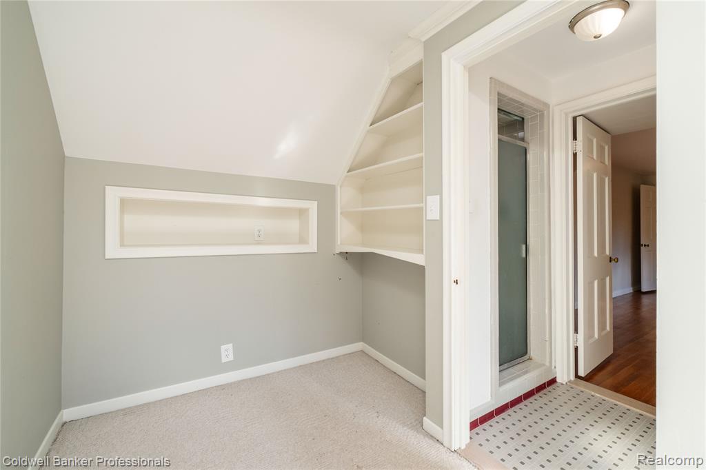 499 Sunningdale Drive, Grosse Pointe Woods, MI 48236 — Photo 34