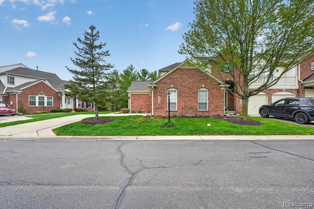 3954 Ravensfield Drive, Canton, MI 48188 — Photo 3