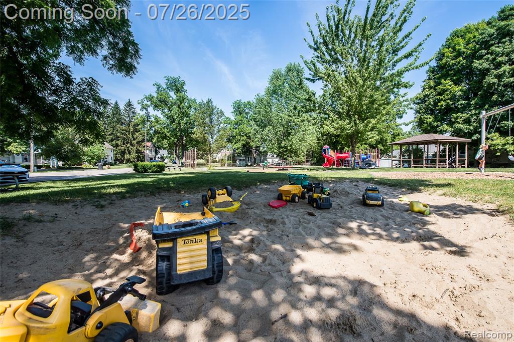 719 Spring Street, Howell, MI 48843 — Photo 44