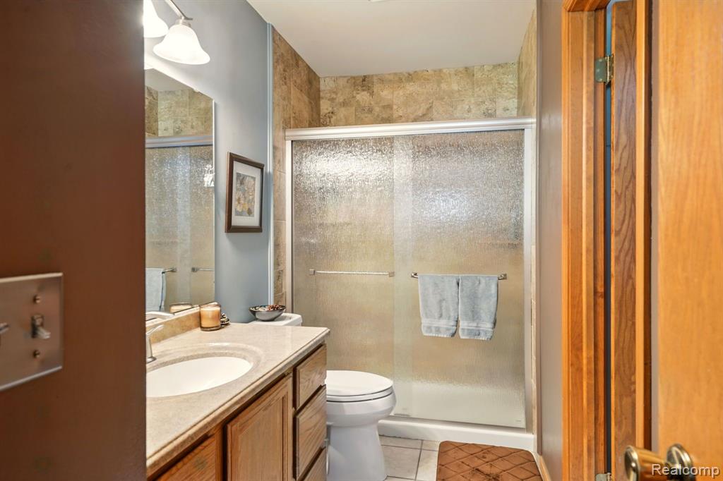 4466 COLONY Court, Swartz Creek, MI 48473 — Photo 15