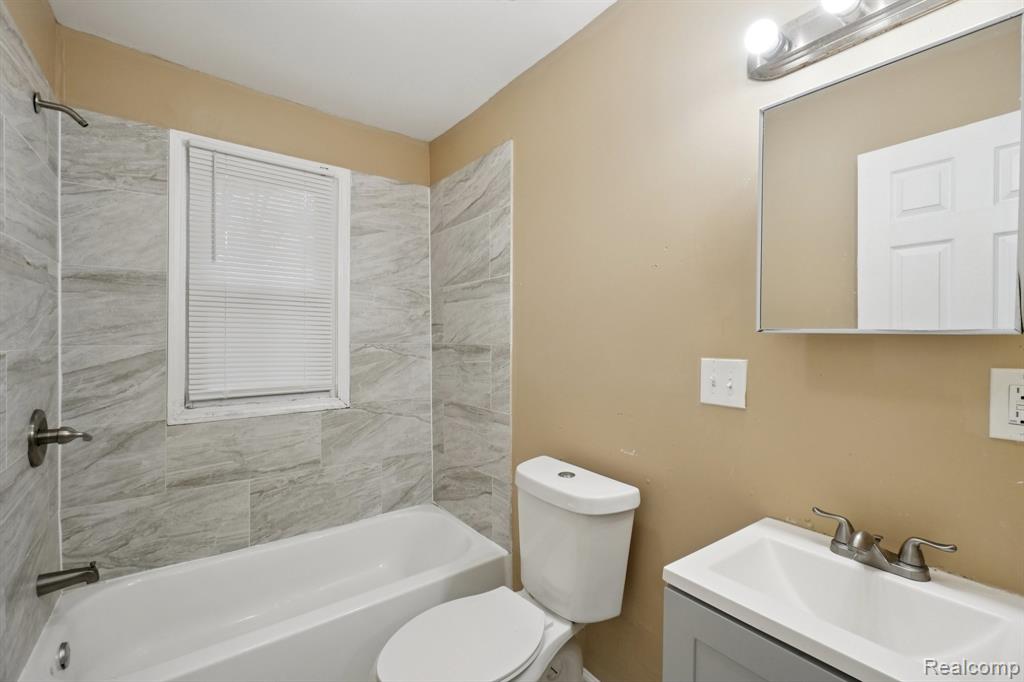 9072 Burt Road, Detroit, MI 48228 — Photo 18