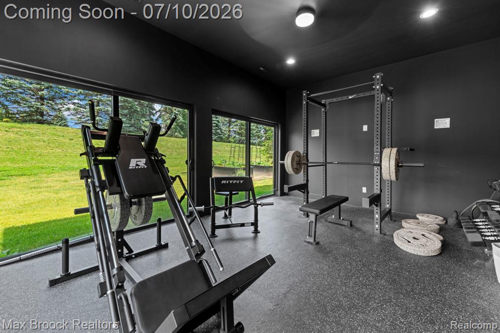 10464 Stoney Point Drive, South Lyon, MI 48178 — Photo 20
