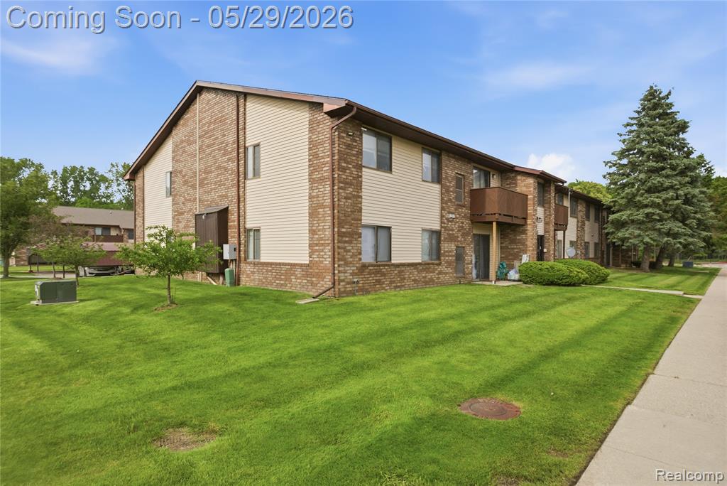 7708 Manor Circle, 103, Westland, MI — Photo 23