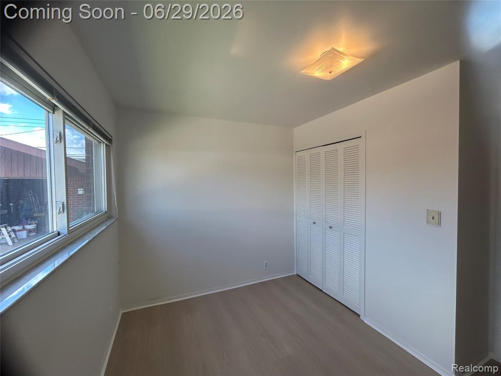 30124 Garry Avenue, Madison Heights, MI 48071 — Photo 8