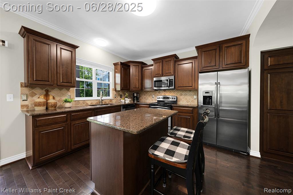 6014 Windemere Lane, Shelby Twp, MI 48316 — Photo 9