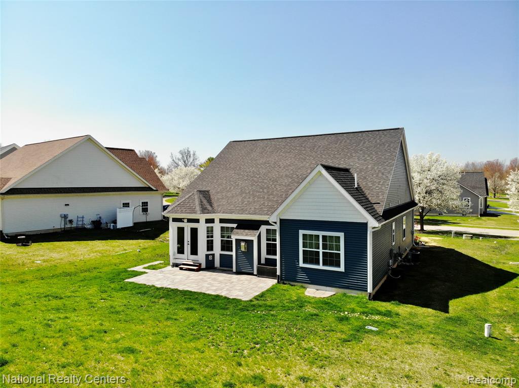 7478 Village Court, 27, Davisburg, MI 48350 — Photo 7