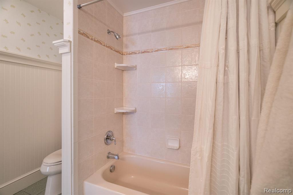 3831 Woodland Drive, Highland, MI 48356 — Photo 26