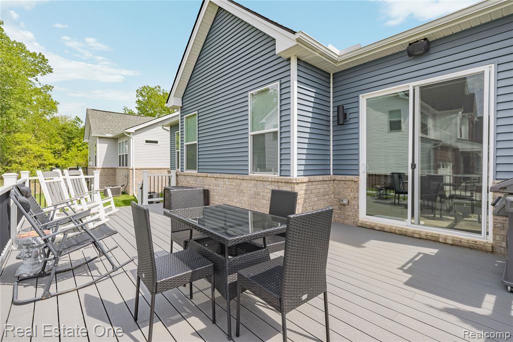 7656 Dunlap Court, West Bloomfield, MI — Photo 38