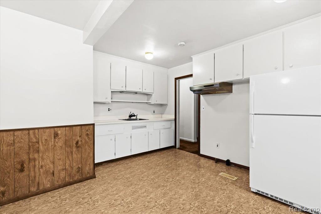 4069 GRIFFITH Avenue, Berkley, MI 48072 — Photo 7