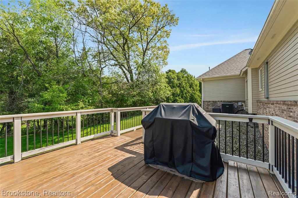 970 Moldovia Drive, White Lake, MI — Photo 33