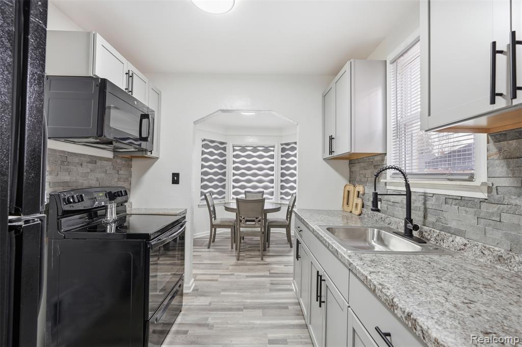 9586 Beaverland, Detroit, MI 48239 — Photo 10