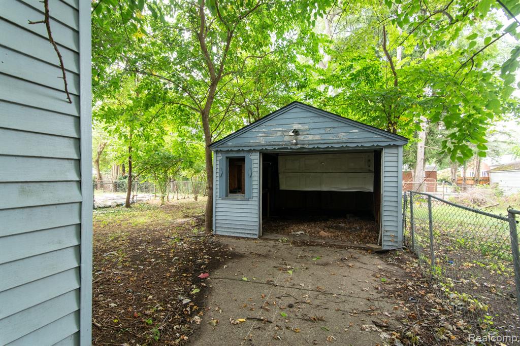 326 Eastlawn Street, Detroit, MI 48215 — Photo 58
