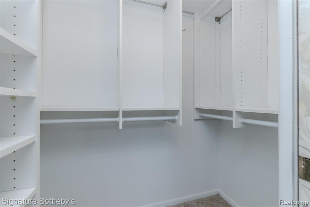 6015 PEBBLE LANE, West Bloomfield, MI — Photo 42