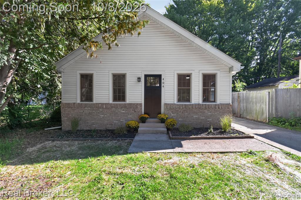 404 Laprairie Street, Ferndale, MI 48220