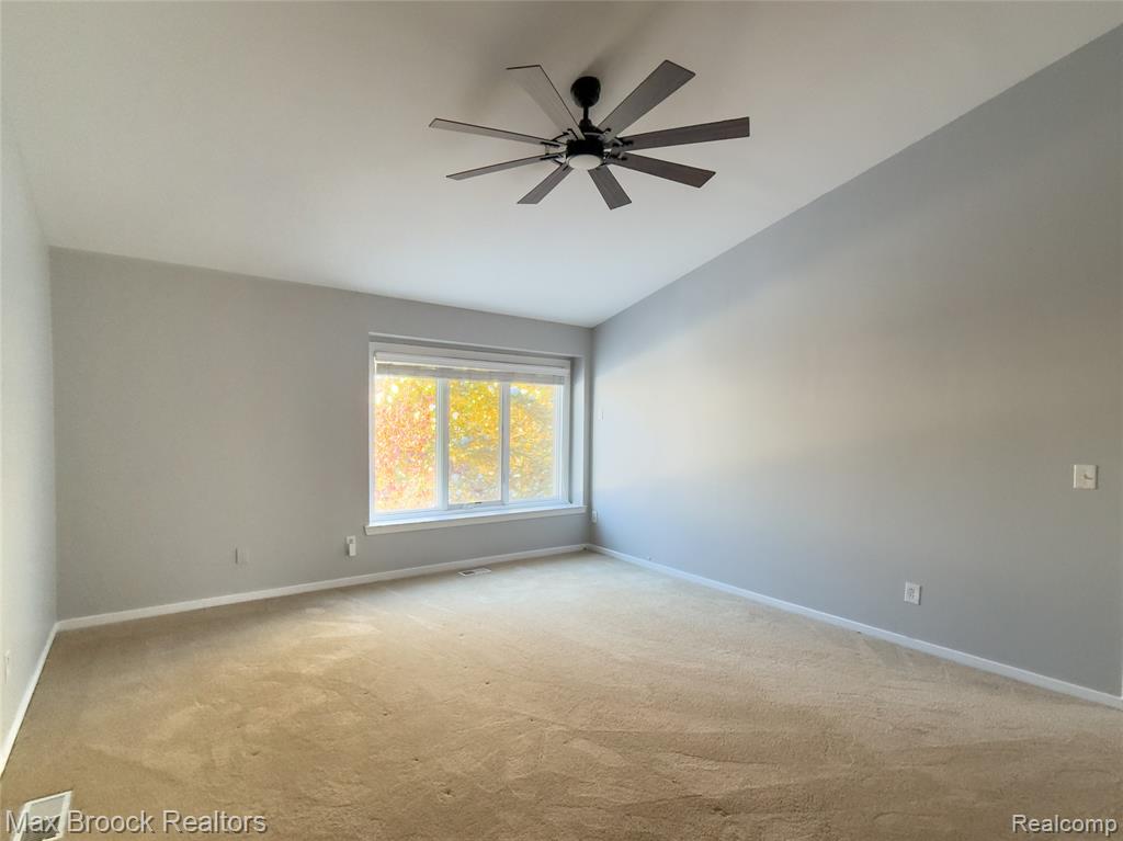 4013 Foxpointe Drive, West Bloomfield, MI 48323 — Photo 13