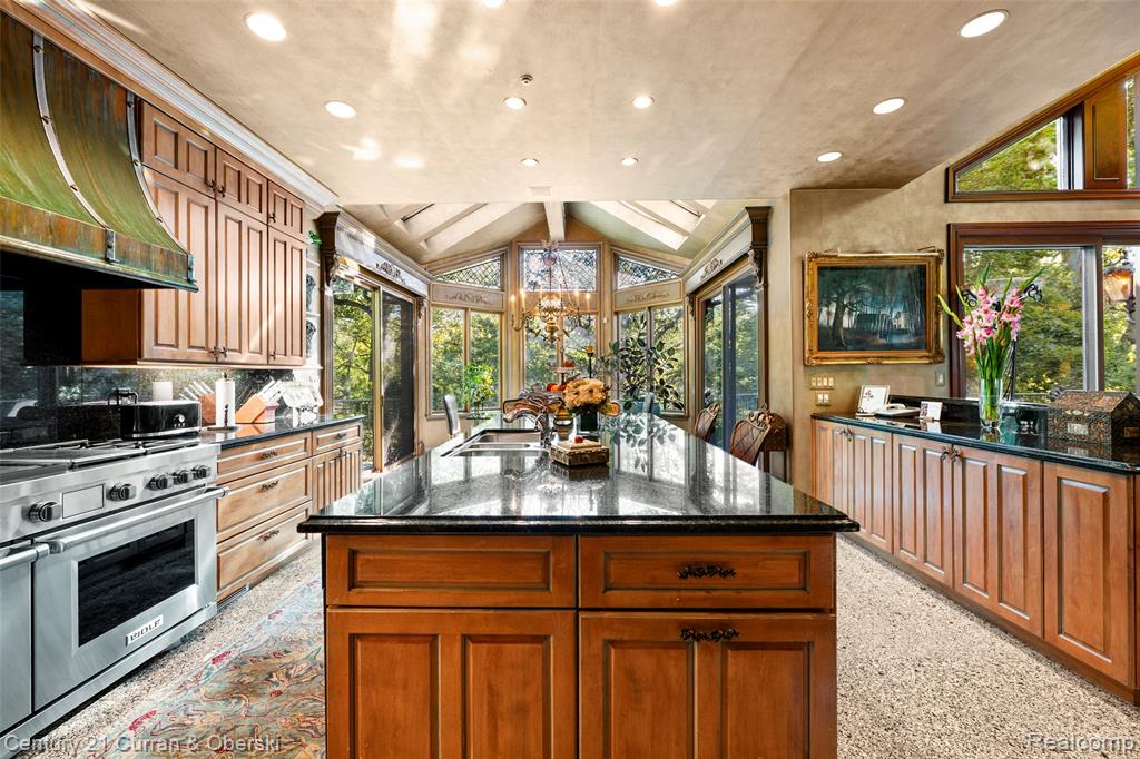 9 West Lane, Dearborn, MI 48124 — Photo 22