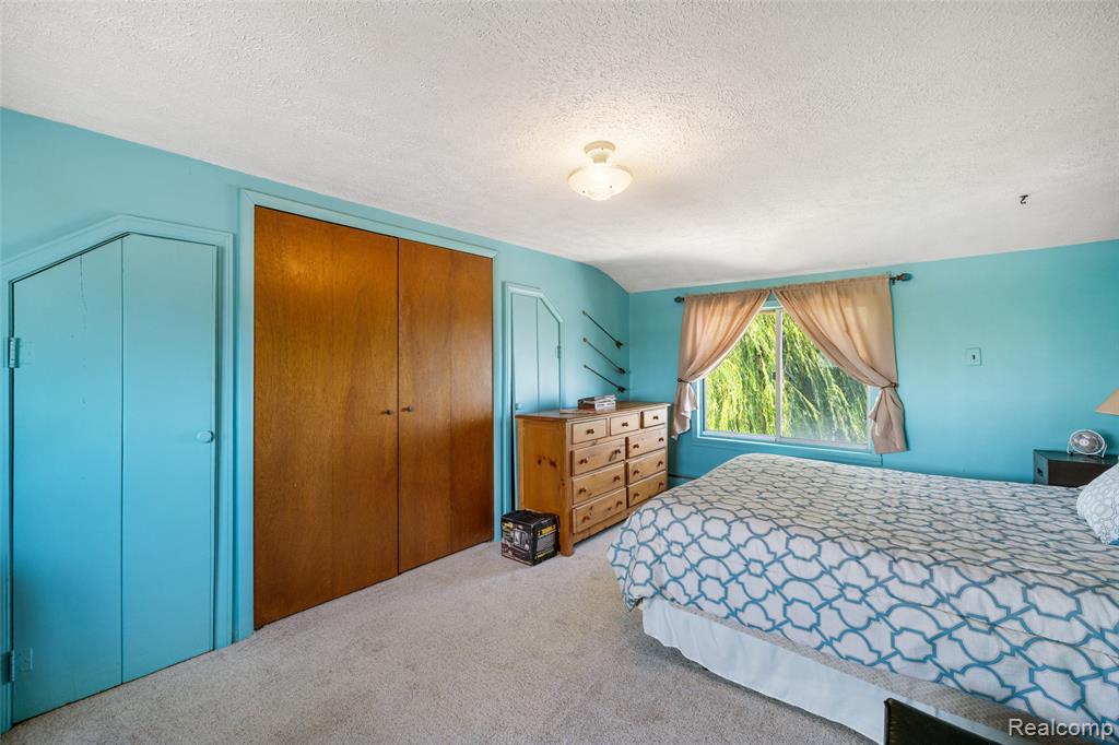 8107 Anchor Bay Drive, Clay, MI 48001 — Photo 32