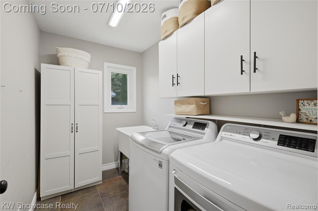 525 Aarons Way, Ortonville, MI 48462 — Photo 24