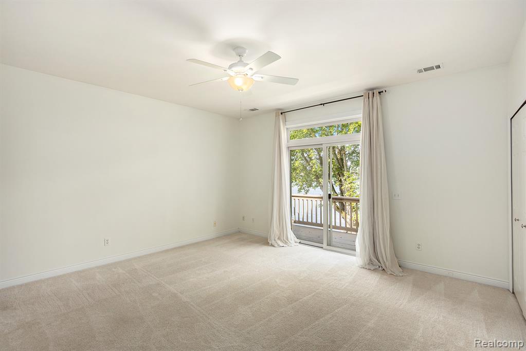 40 Park Island Drive, Lake Orion, MI 48362 — Photo 8