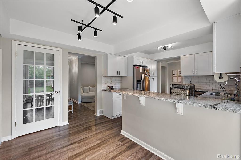 43456 Hartwick Drive, Sterling Heights, MI 48313 — Photo 17