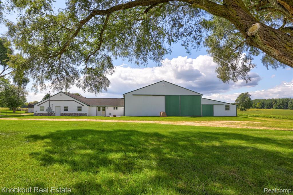 8424 Oak Road, Millington, MI 48746 — Photo 10