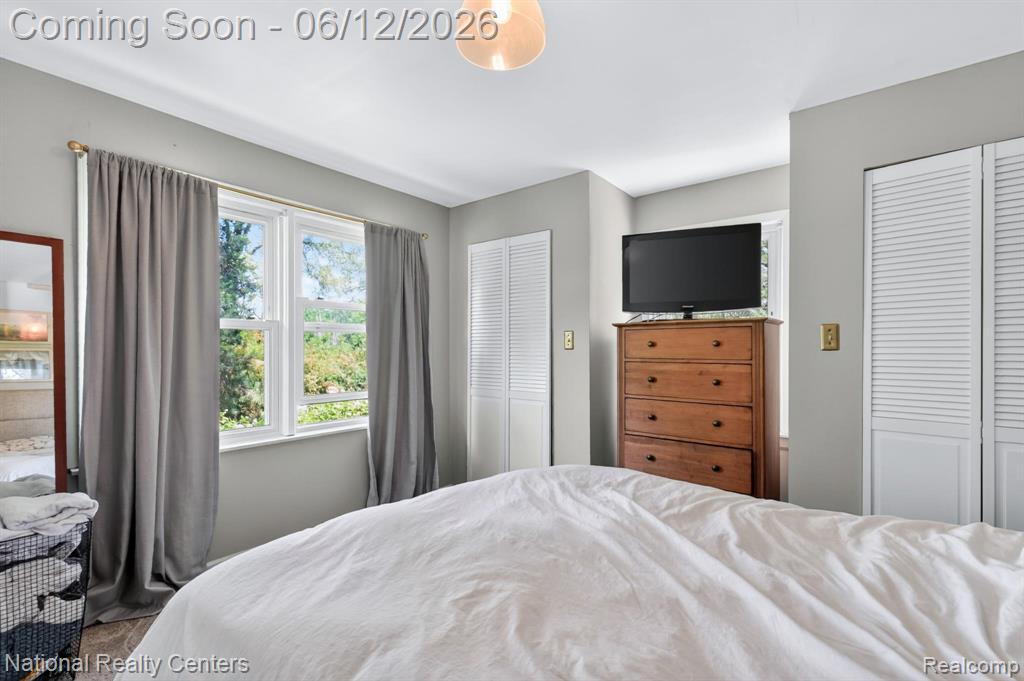 2465 Fairbury, Wixom, MI 48393 — Photo 23