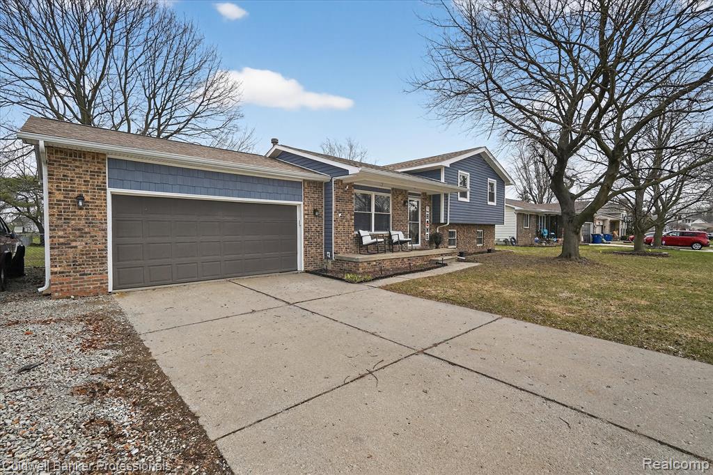 6163 King Arthur Drive, Swartz Creek, MI 48473 — Photo 39