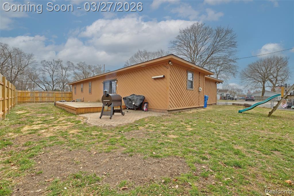 4009 Airport Road, Waterford, MI 48329 — Photo 41