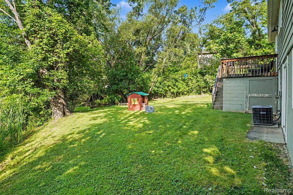 611 Bunny Run Boulevard, Lake Orion, MI 48362 — Photo 27