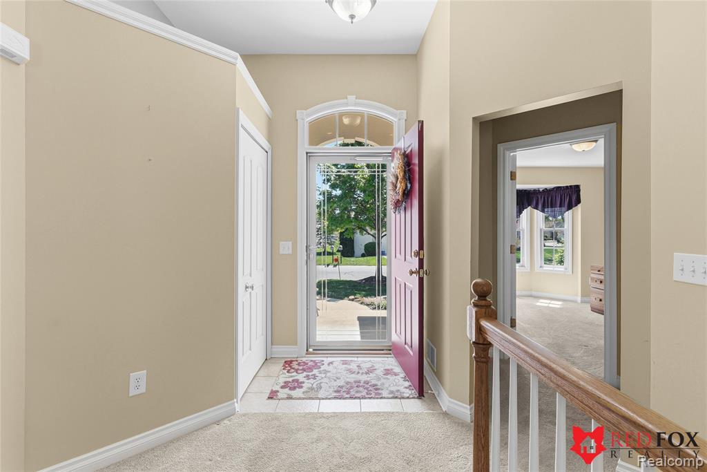 1199 Creek View Court, Burton, MI 48509 — Photo 7