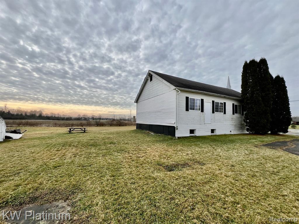 5757 Indian Trail, China, MI — Photo 19