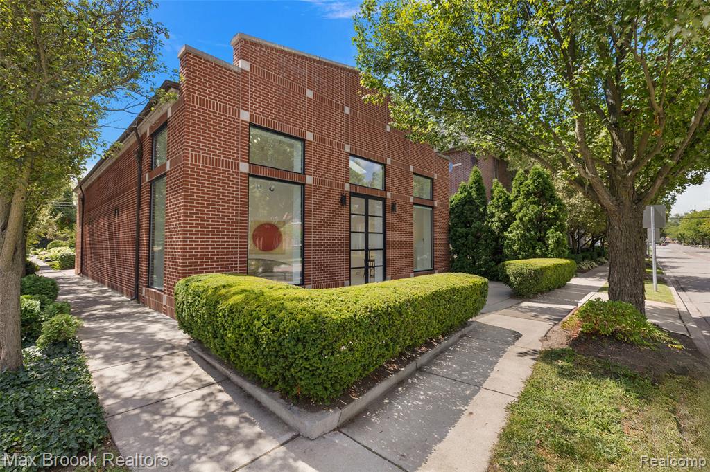 407 W Brown Street, Birmingham, MI 48009 — front exterior