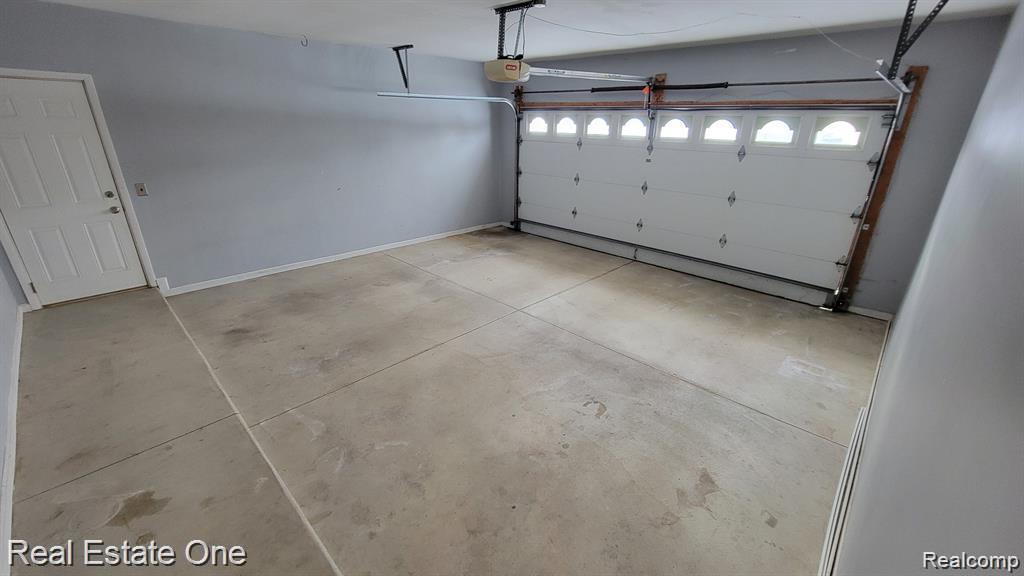 43608 LOMBARDY Drive, Canton, MI 48187 — Photo 16