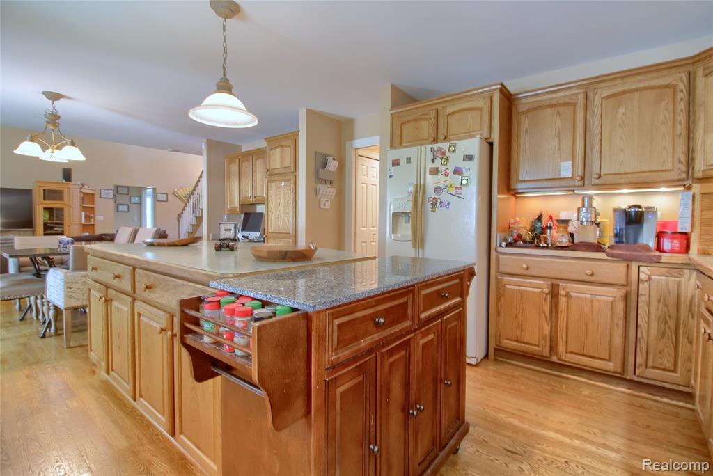 4600 Dolores Drive, Trenton, MI 48183 — Photo 13