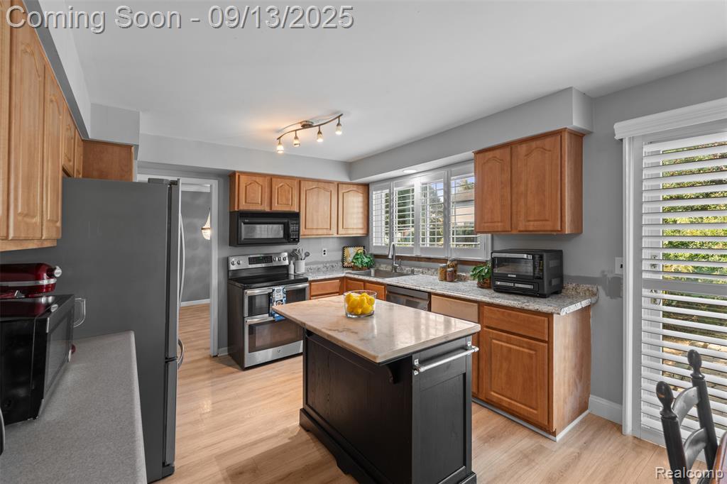 5493 S Piccadilly, West Bloomfield, MI — Photo 7