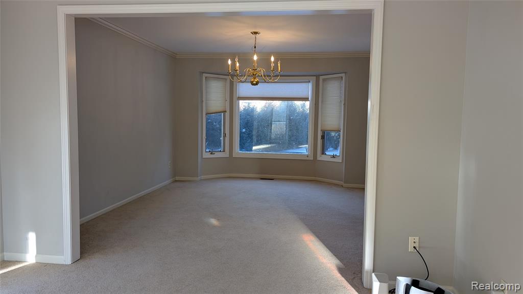 4912 OAK RIVER Drive, Troy, MI 48098 — Photo 4