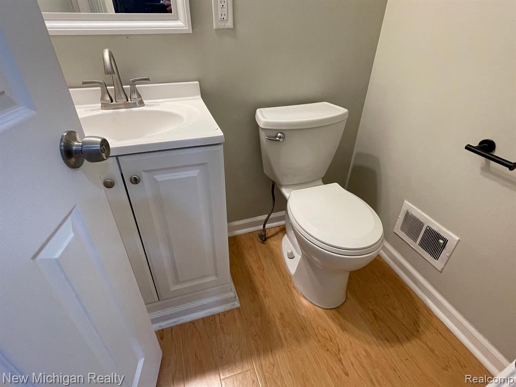 2427 CARRIAGE Way, Ypsilanti, MI 48197 — Photo 25