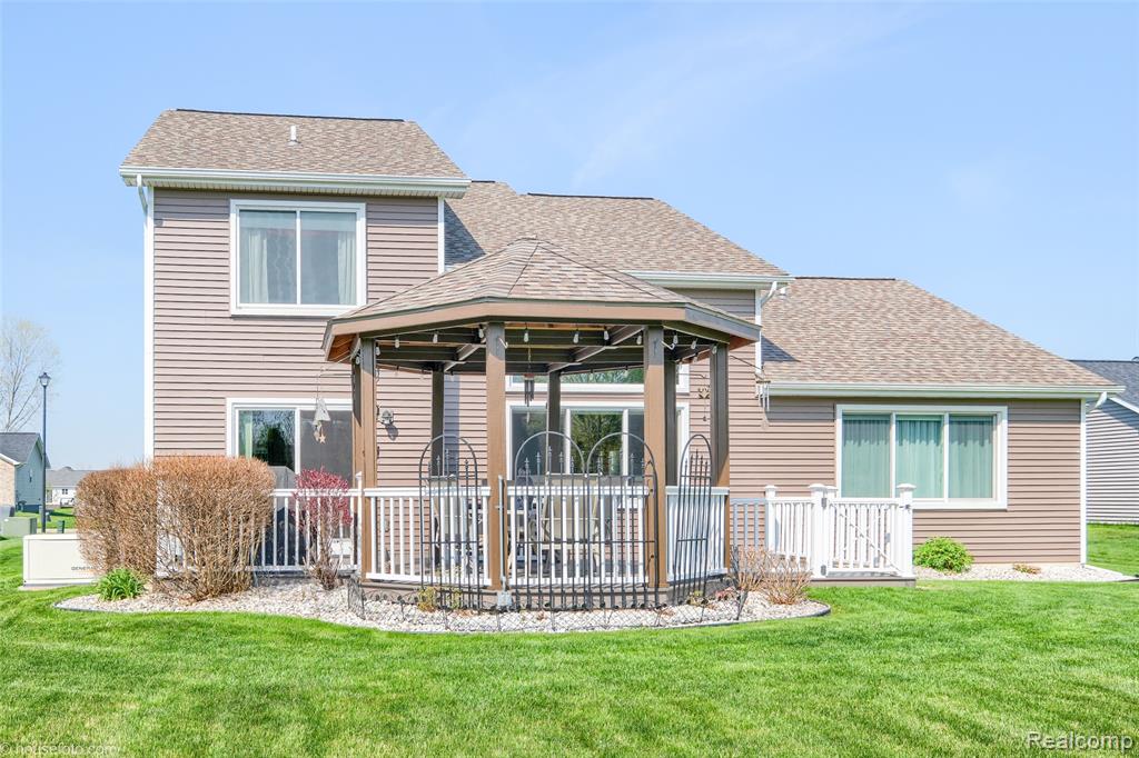 1447 Crystal Pond Drive, Davison, MI 48423 — Photo 10