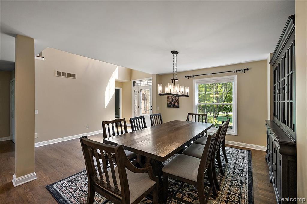 6591 Tree Knoll Drive, Troy, MI 48098 — Photo 6