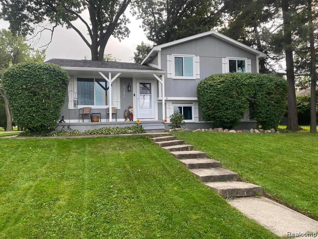 5171 DURNHAM Drive, Waterford, MI 48327 — front exterior