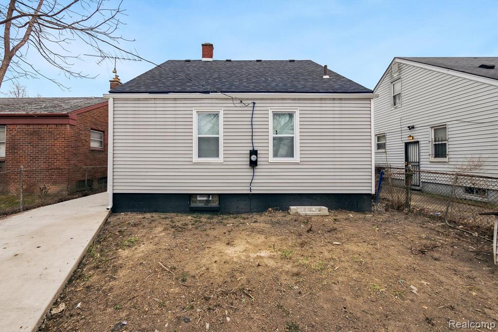 9579 ARTESIAN Street, Detroit, MI 48228 — Photo 33