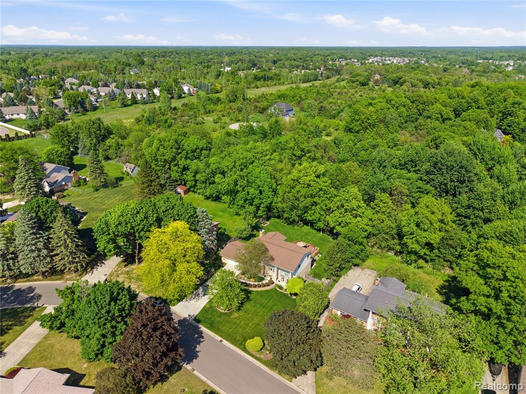 6211 Kings Scepter Road, Grand Blanc, MI 48439 — Photo 72